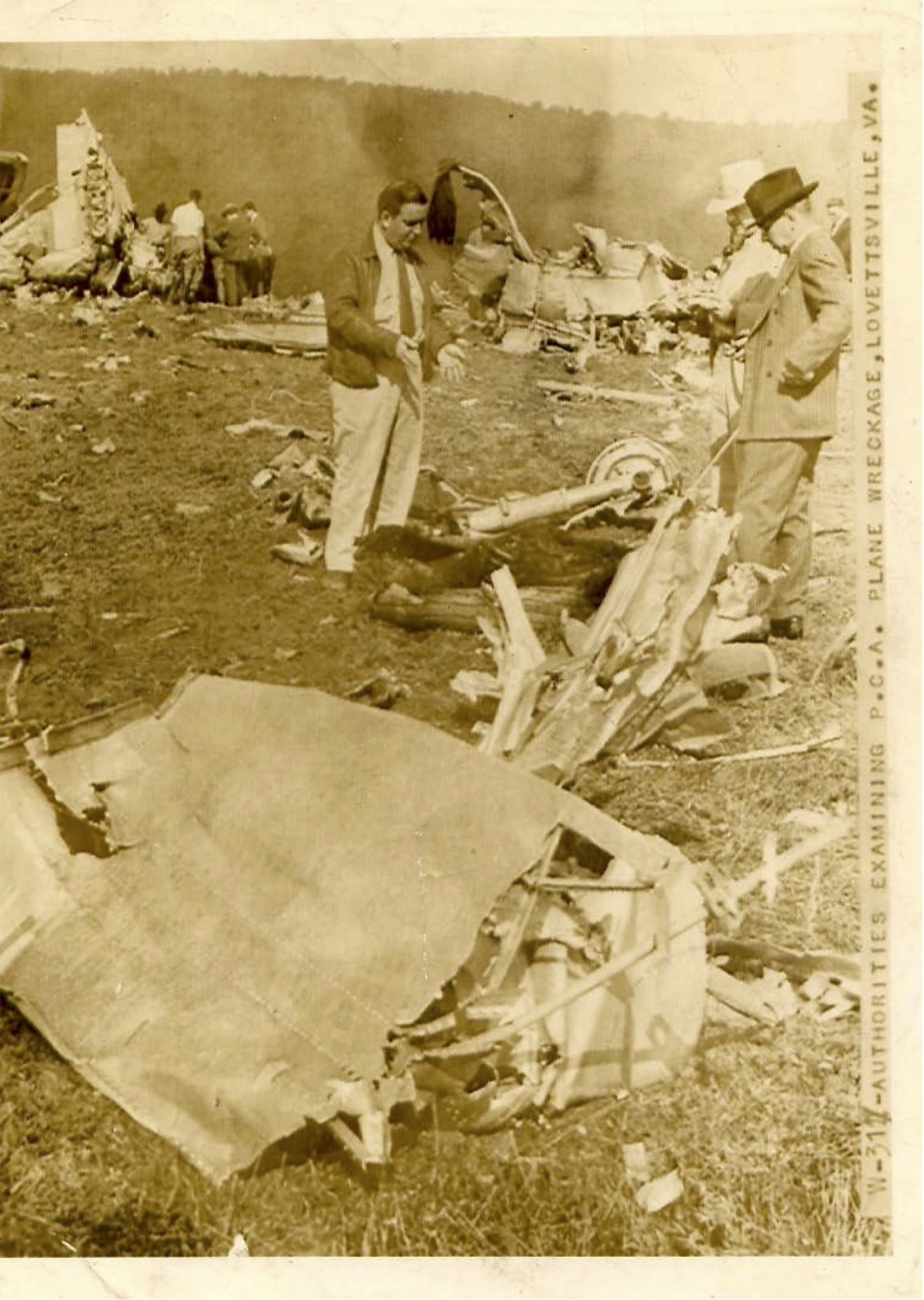 1940-lovettsville-air-disaster-newspicture-jpeg-from-ebay_enhanced