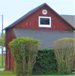 The stable with shed in front,, around 2015.